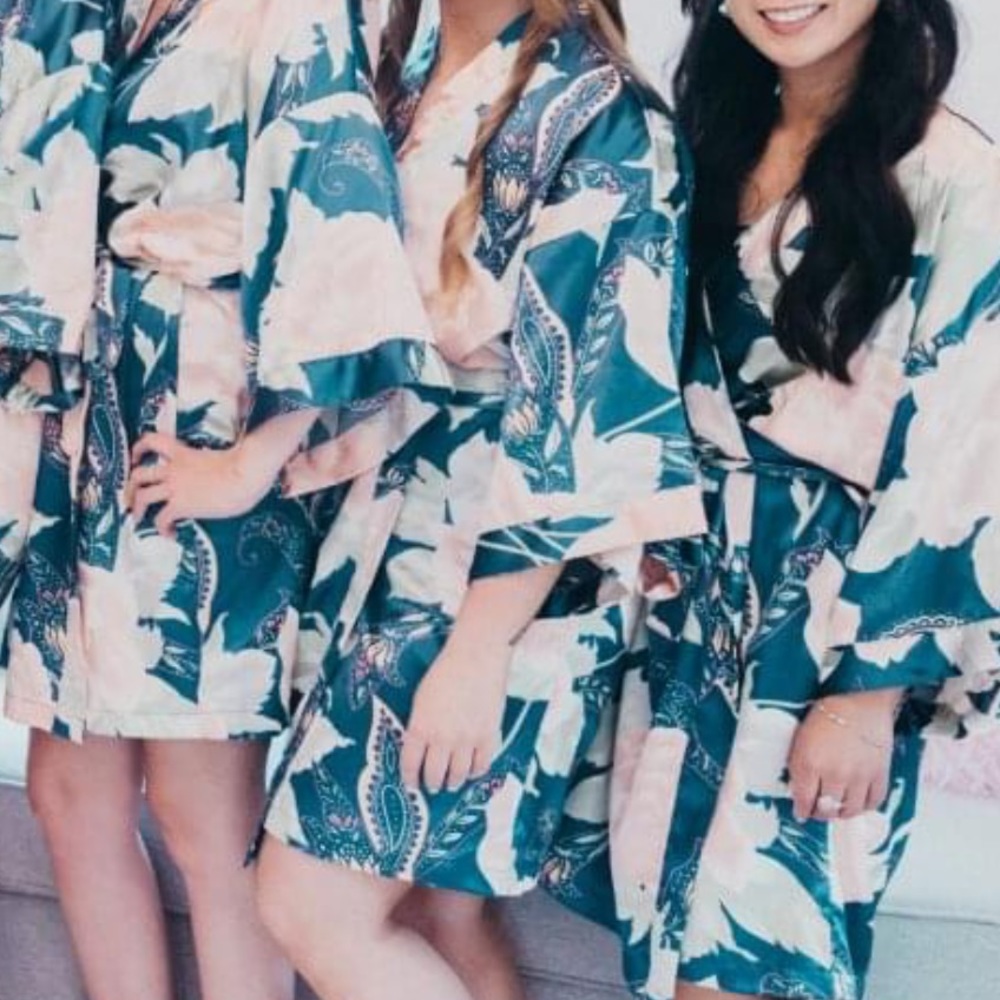 Floral Silk Robe - Picture 4 of 4